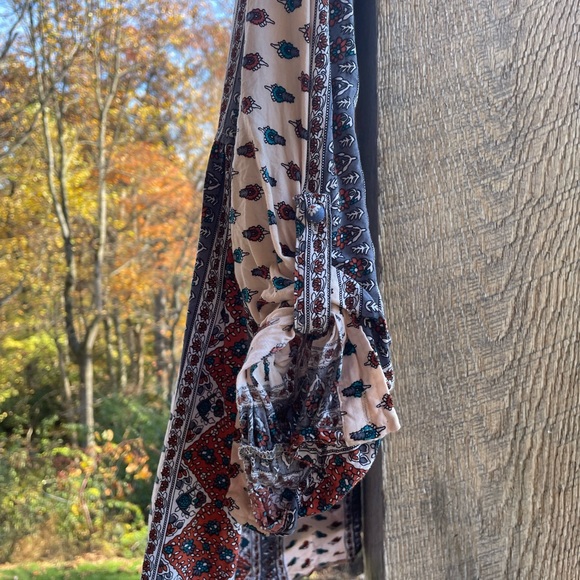 En Crème Bohemian Patchwork Blouse - Picture 5 of 8